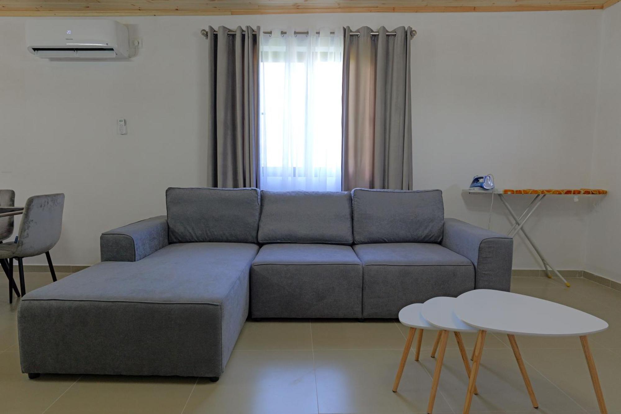 Lago Calmo Villa Εξαμίλιο Εξωτερικό φωτογραφία